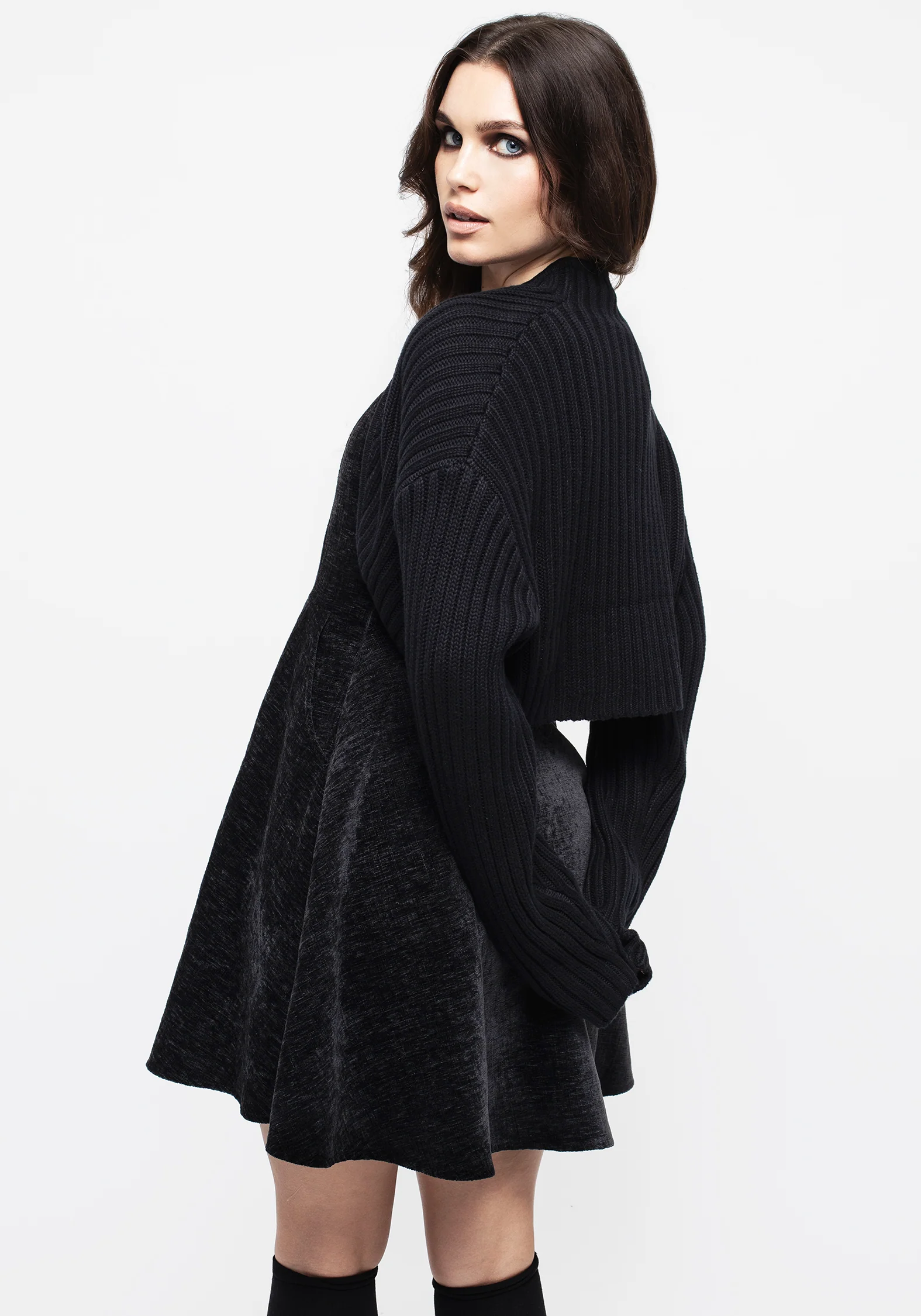 Amalthea Embroidered Bolero - Image 3