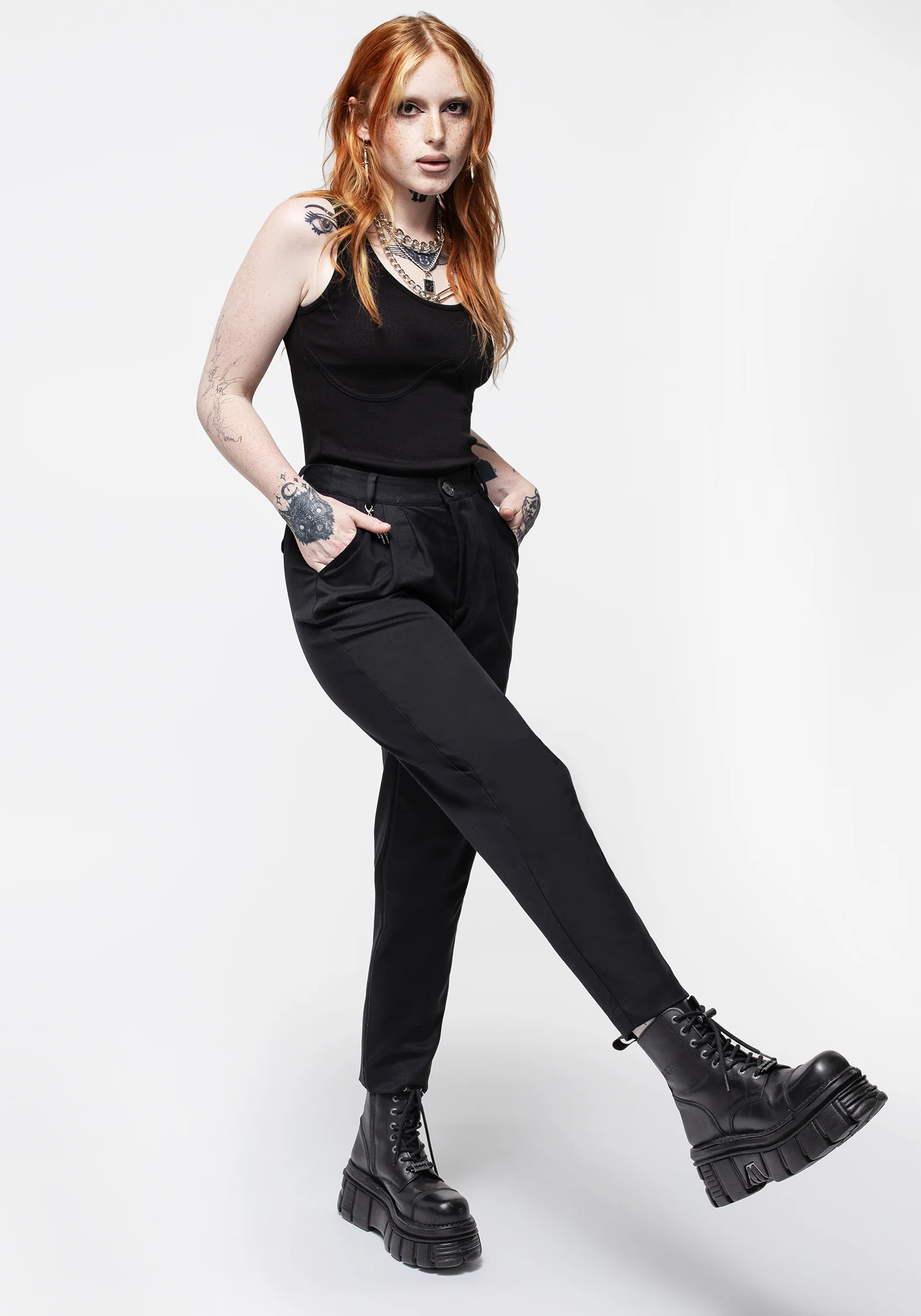 Malverde High Waist Tapered Trousers - Black - Image 5