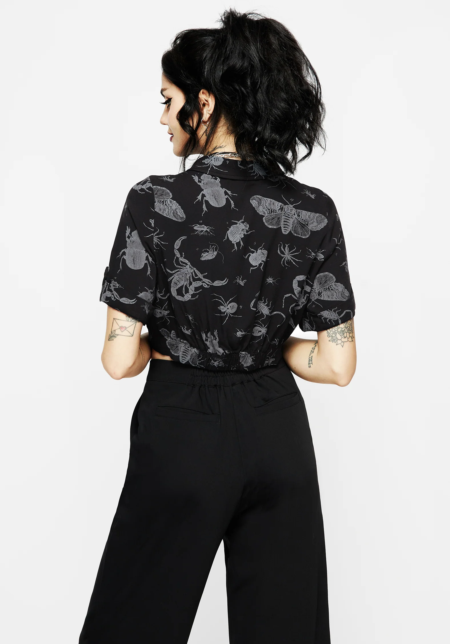 Parasite Bugs Short Sleeve Crop Shirt - Black - Image 3