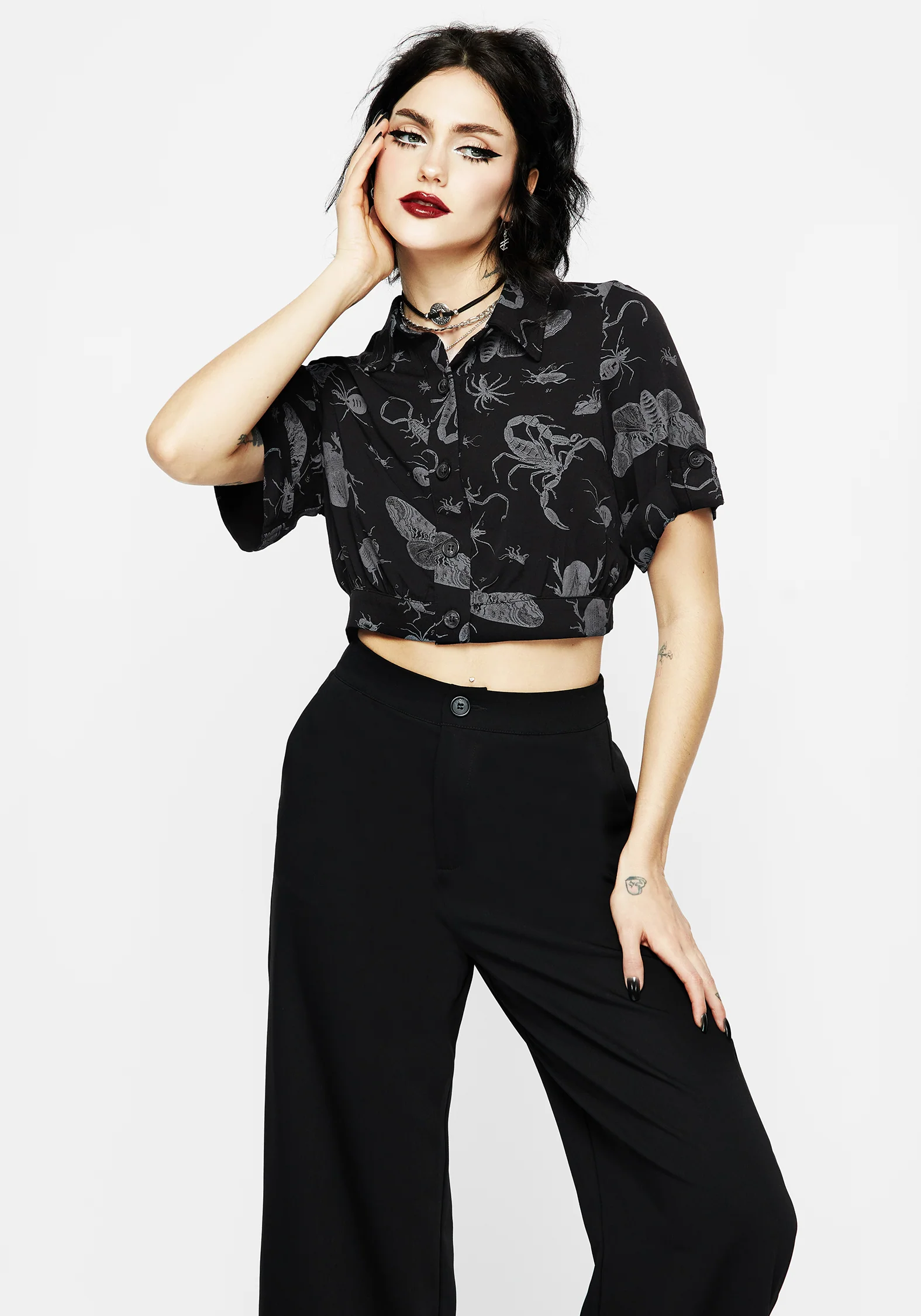 Parasite Bugs Short Sleeve Crop Shirt - Black - Image 5